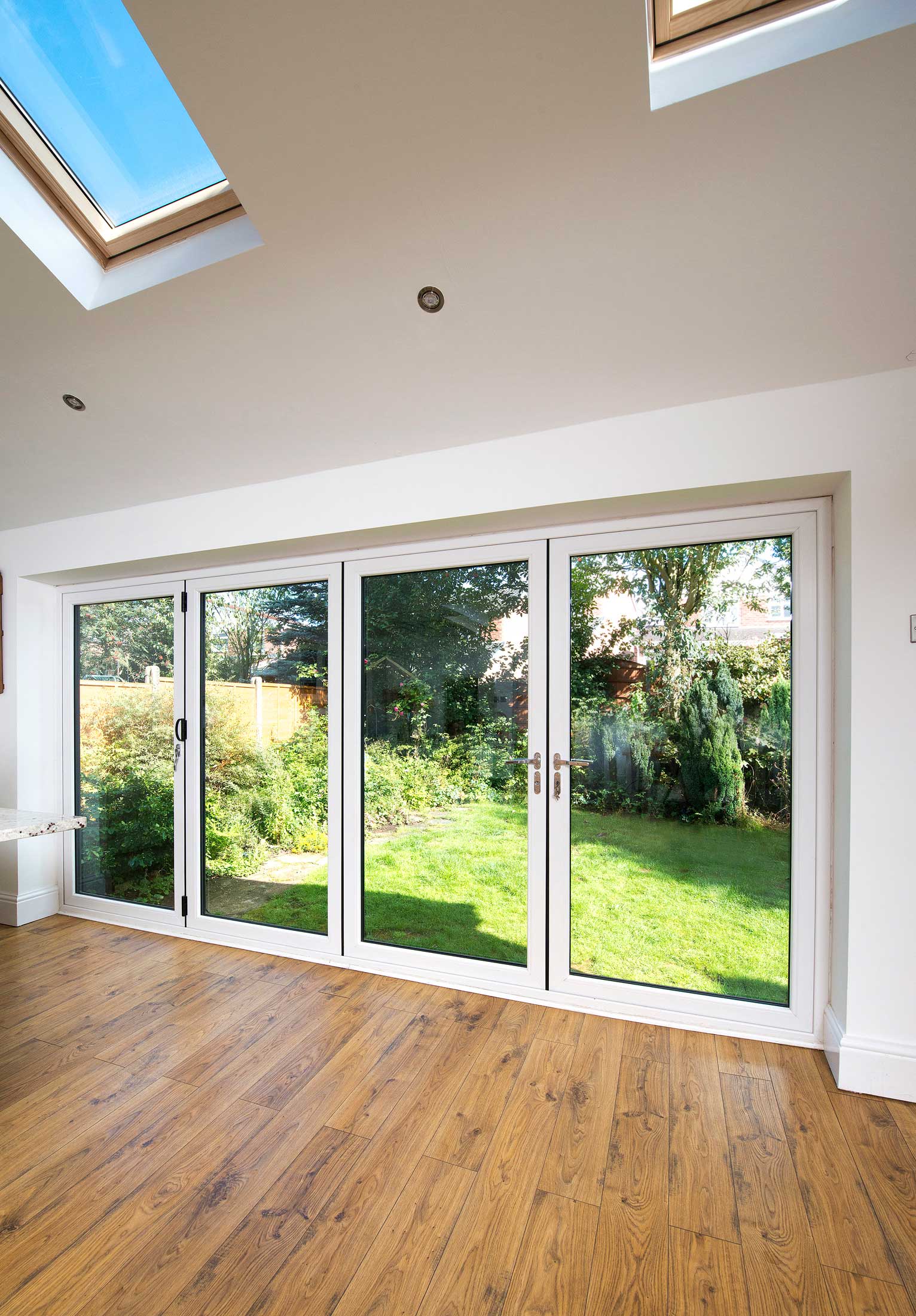 aluminium bifold door maryhill